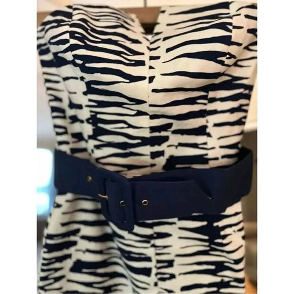 Trina Turk Strapless Sheath Dress Size 0 – Blue White Zebra Print Cocktail Party - Picture 3 of 6